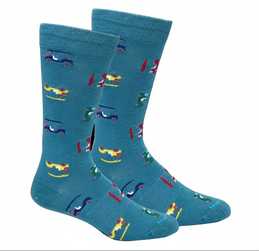 buggies (golf cart) socks | brown dog