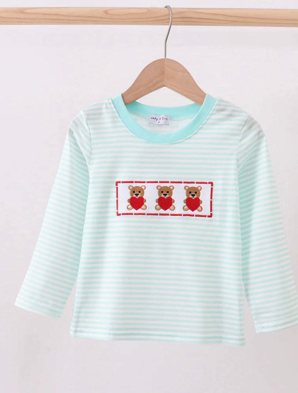 valentine bear embroidery top