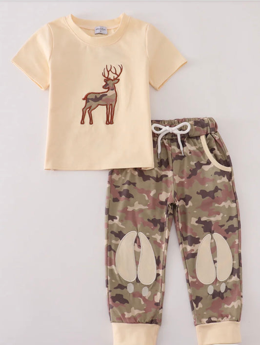 camo deer appliqué pants set